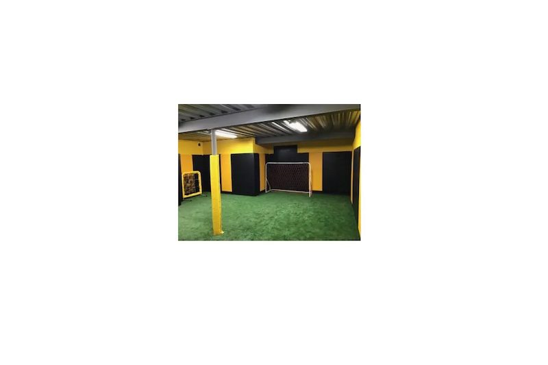 winning on off court branded wall padding